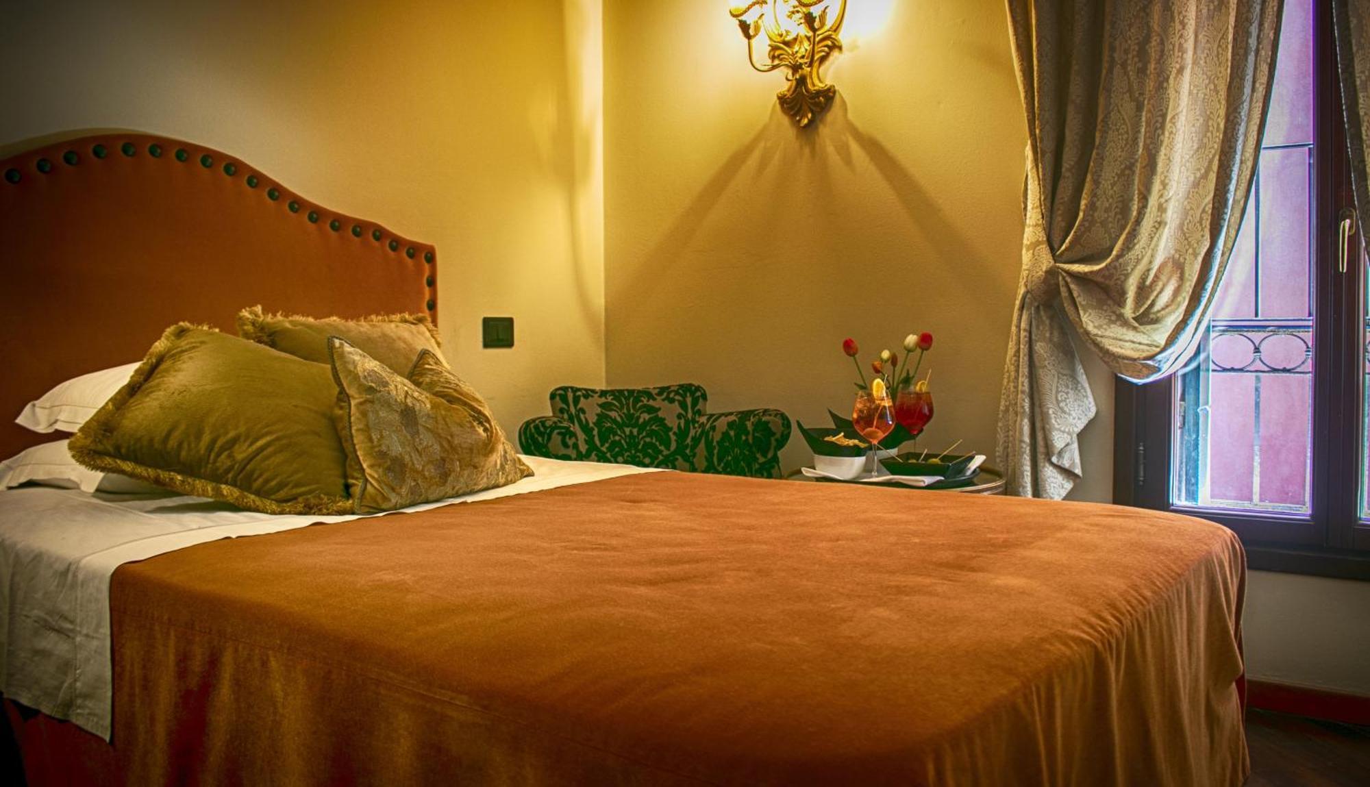 Hotel La Calcina 3* Venice