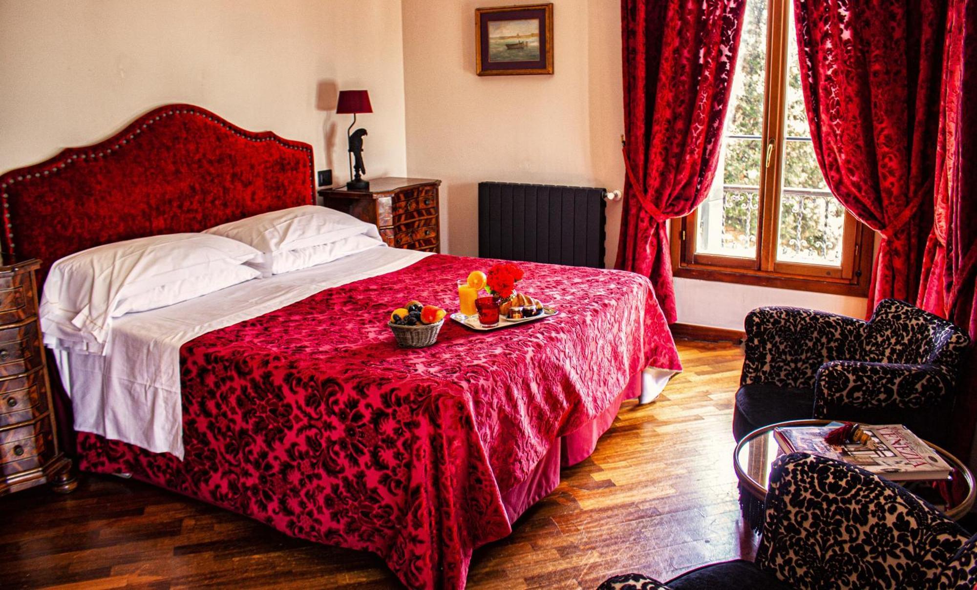 Hotel La Calcina 3* Venice