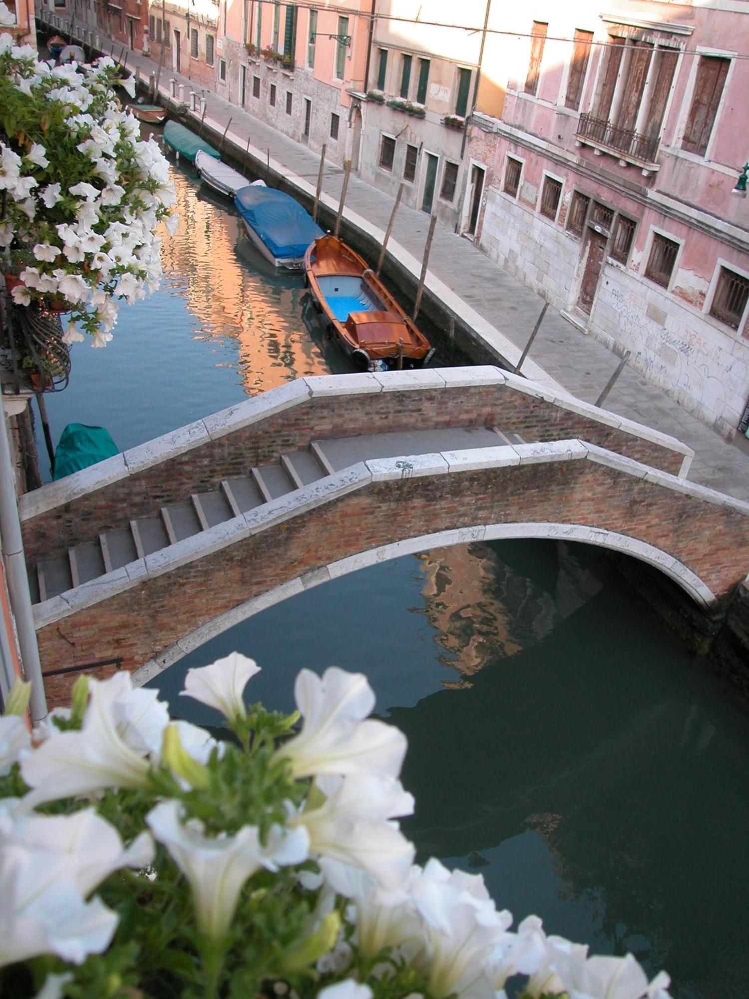 Bed & Breakfast 3749 Pontechiodo 3*