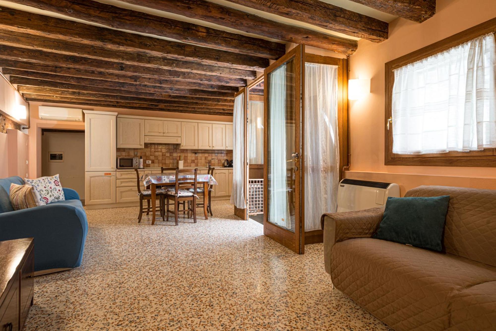 Apartment Lovely Flat With Canal View Near Rialto Bridge Venice