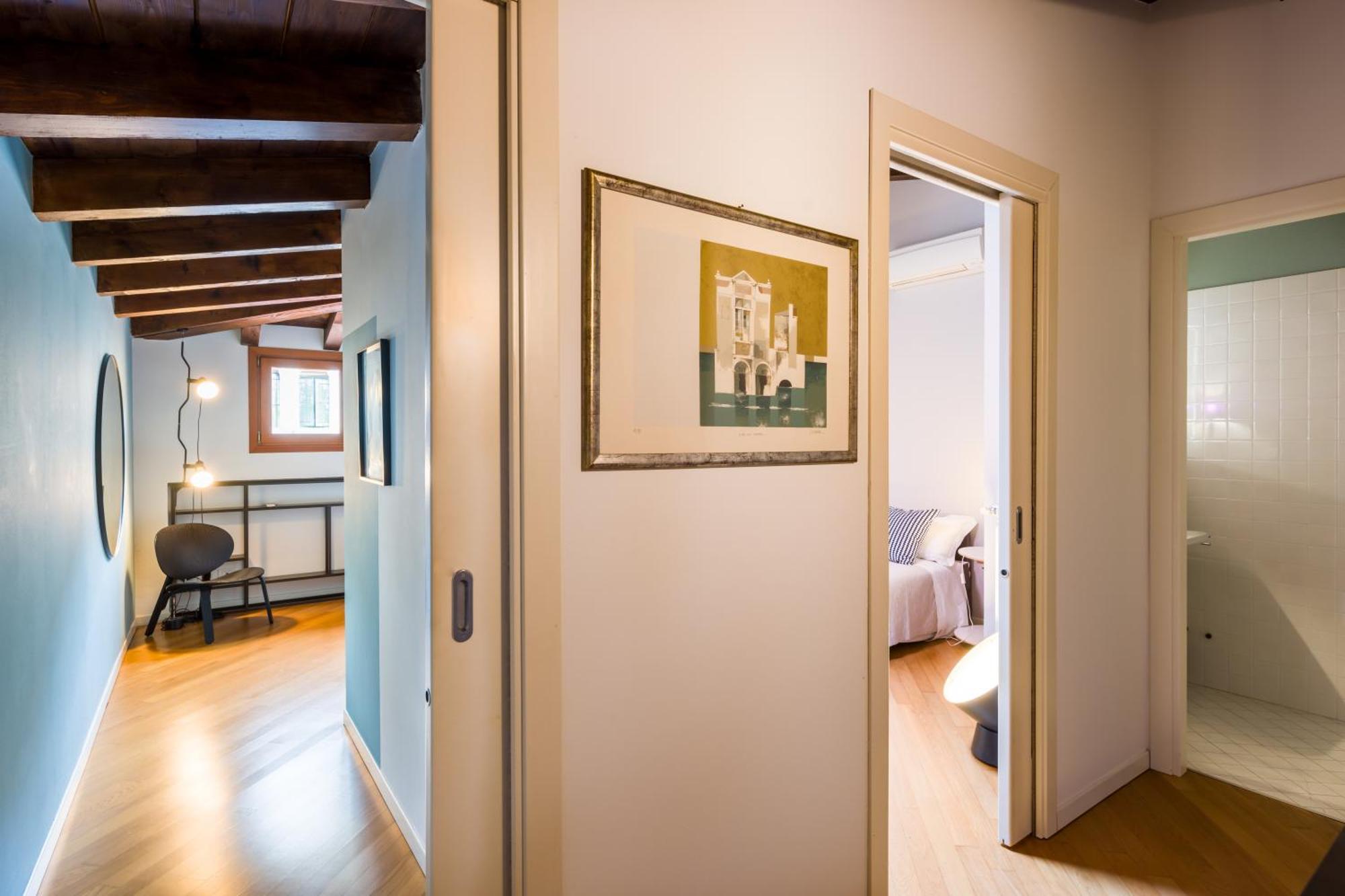 Apartment Mori Canal View Venice