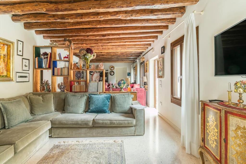 Cinqueteste Luxury 2*