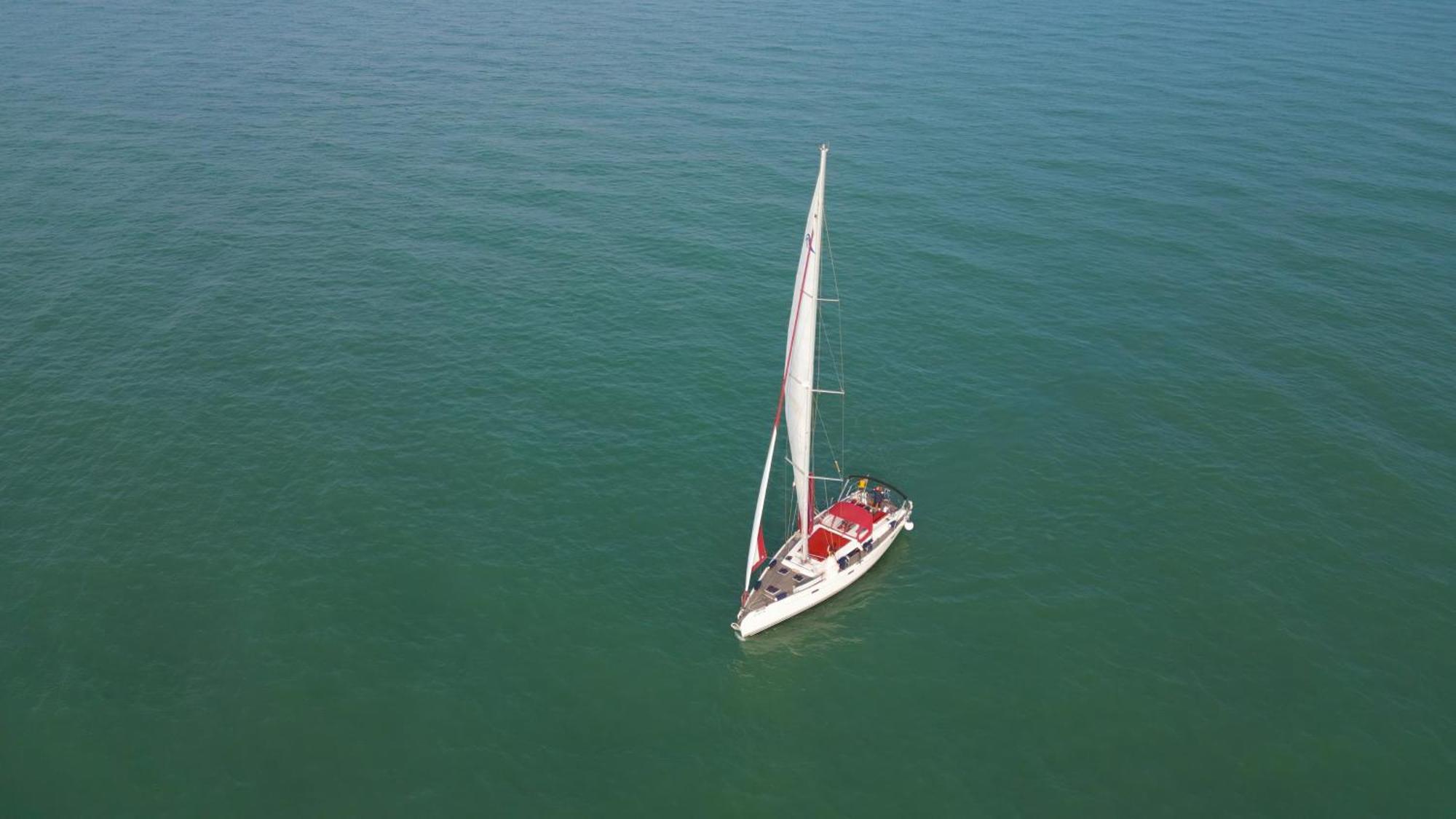 Botel Venice Boat Tour With Aperitif And Music Included On A Sailing Boat Venice