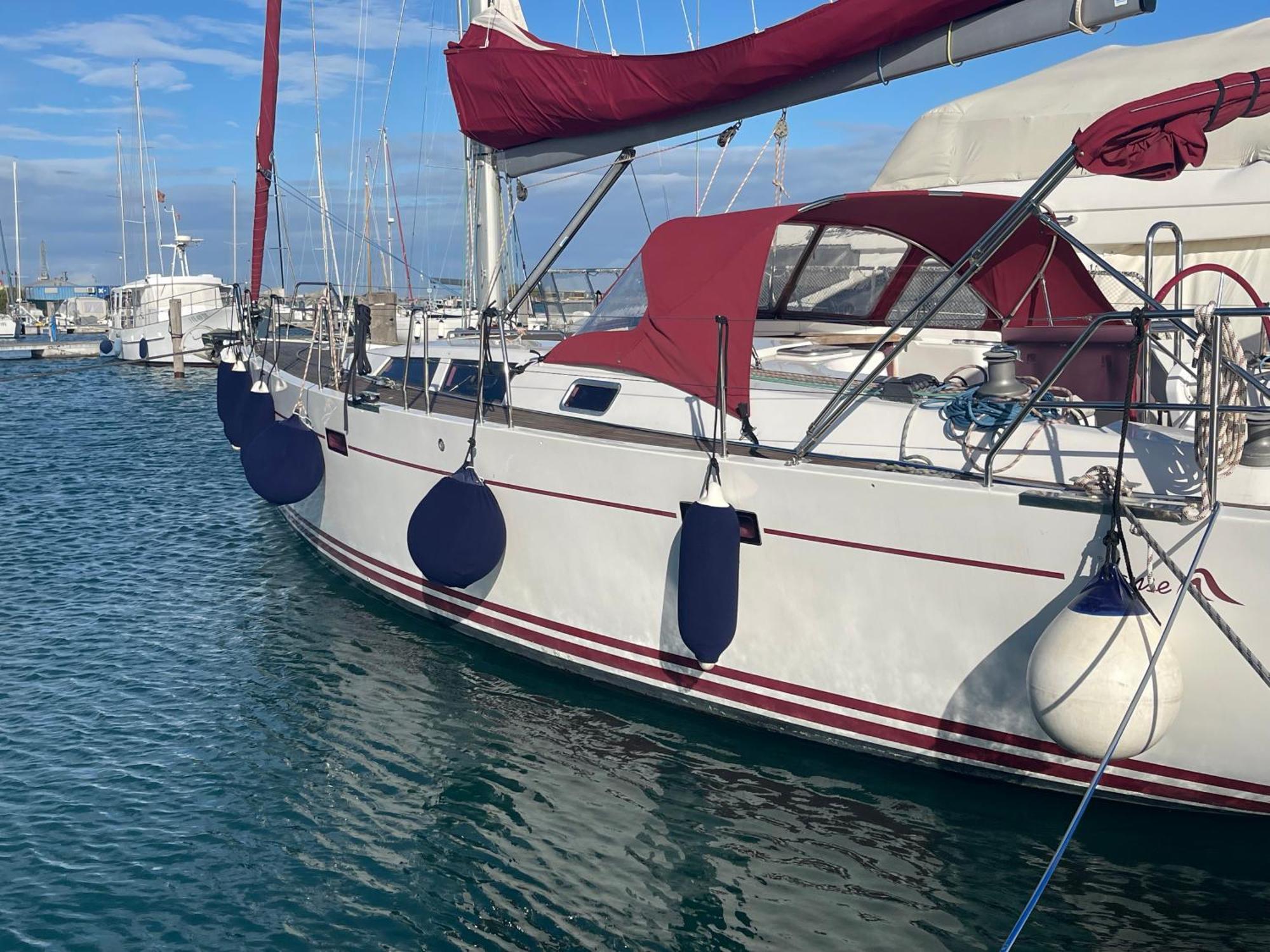 Venice Boat Tour With Aperitif And Music Included On A Sailing Boat Botel Venice