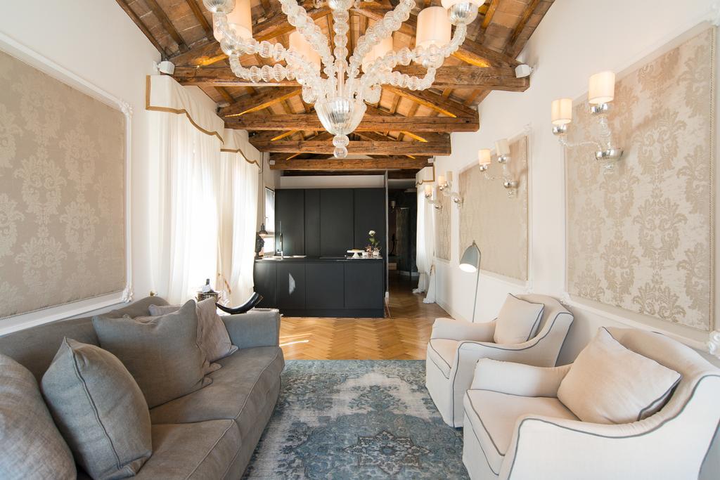 Apartment Rialto Terrace On The Grand Canal *