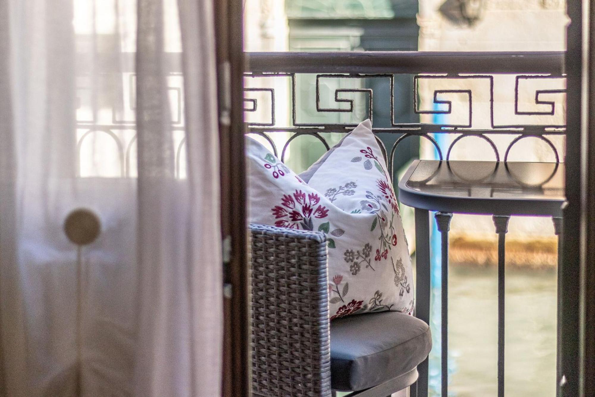 Italian Experience-riva Degli Schiavoni Boutique *