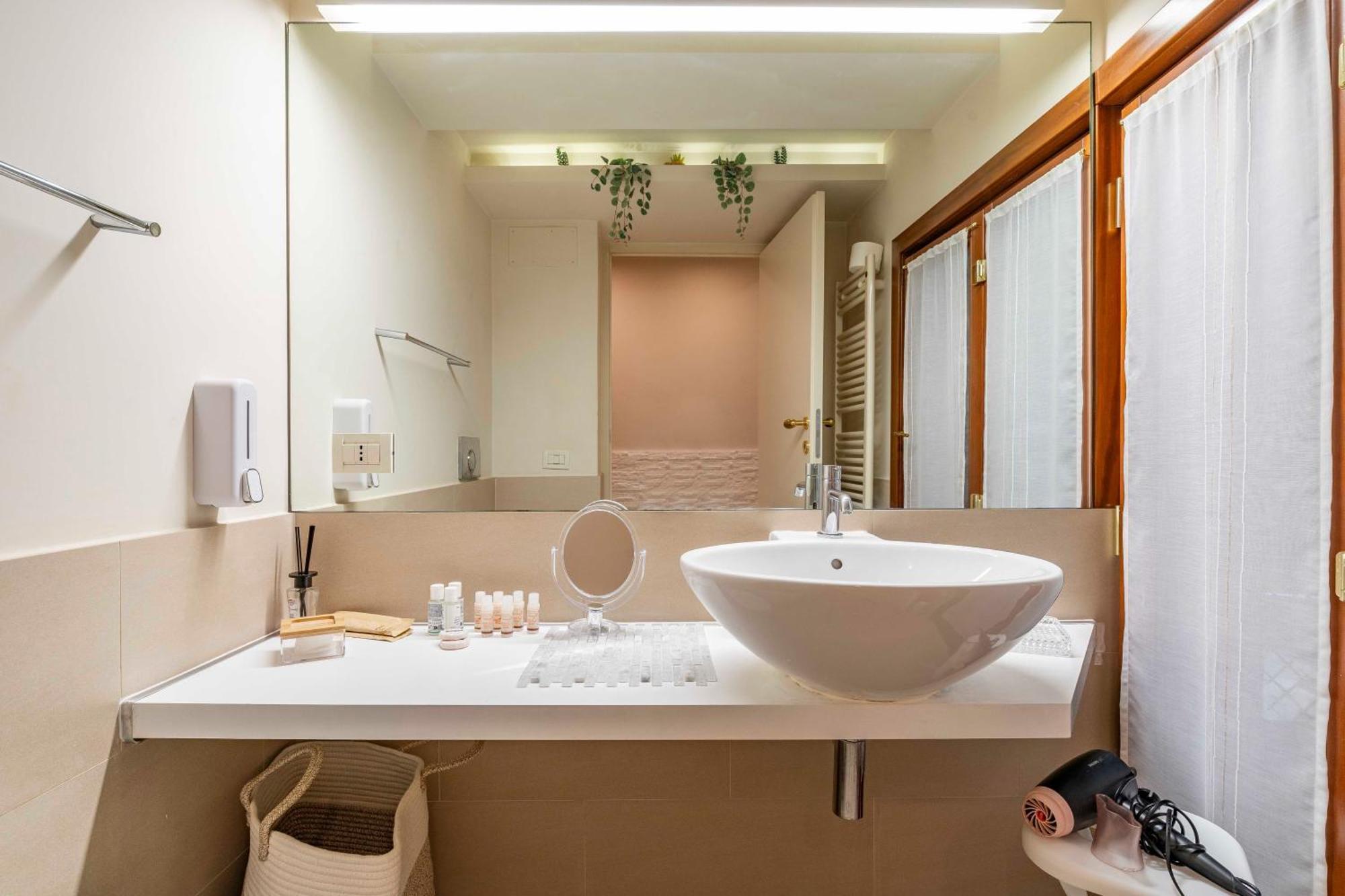 Ca' Pestrin House - San Marco Square Apartment *