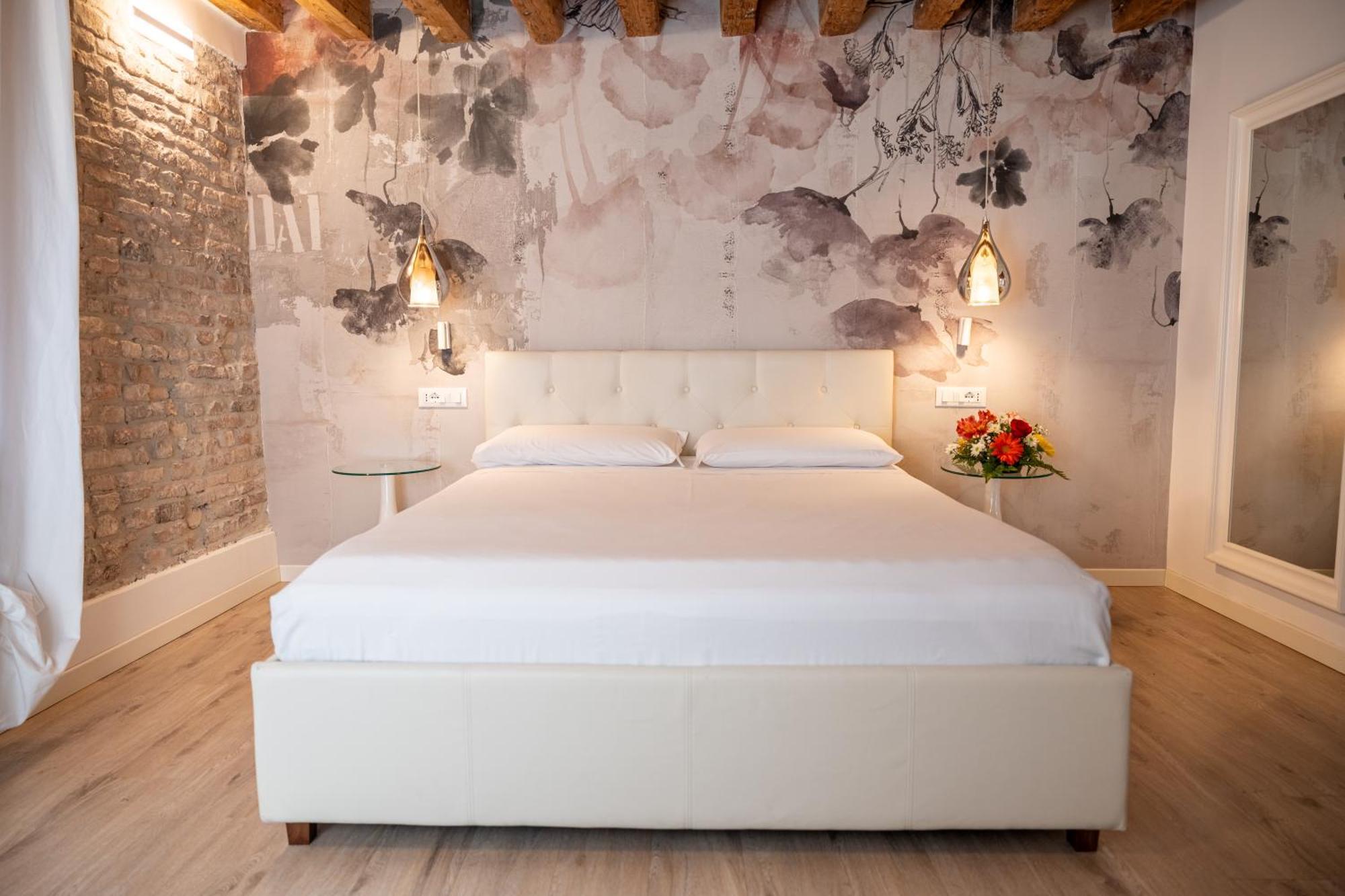 Hermes San Marco Guest house