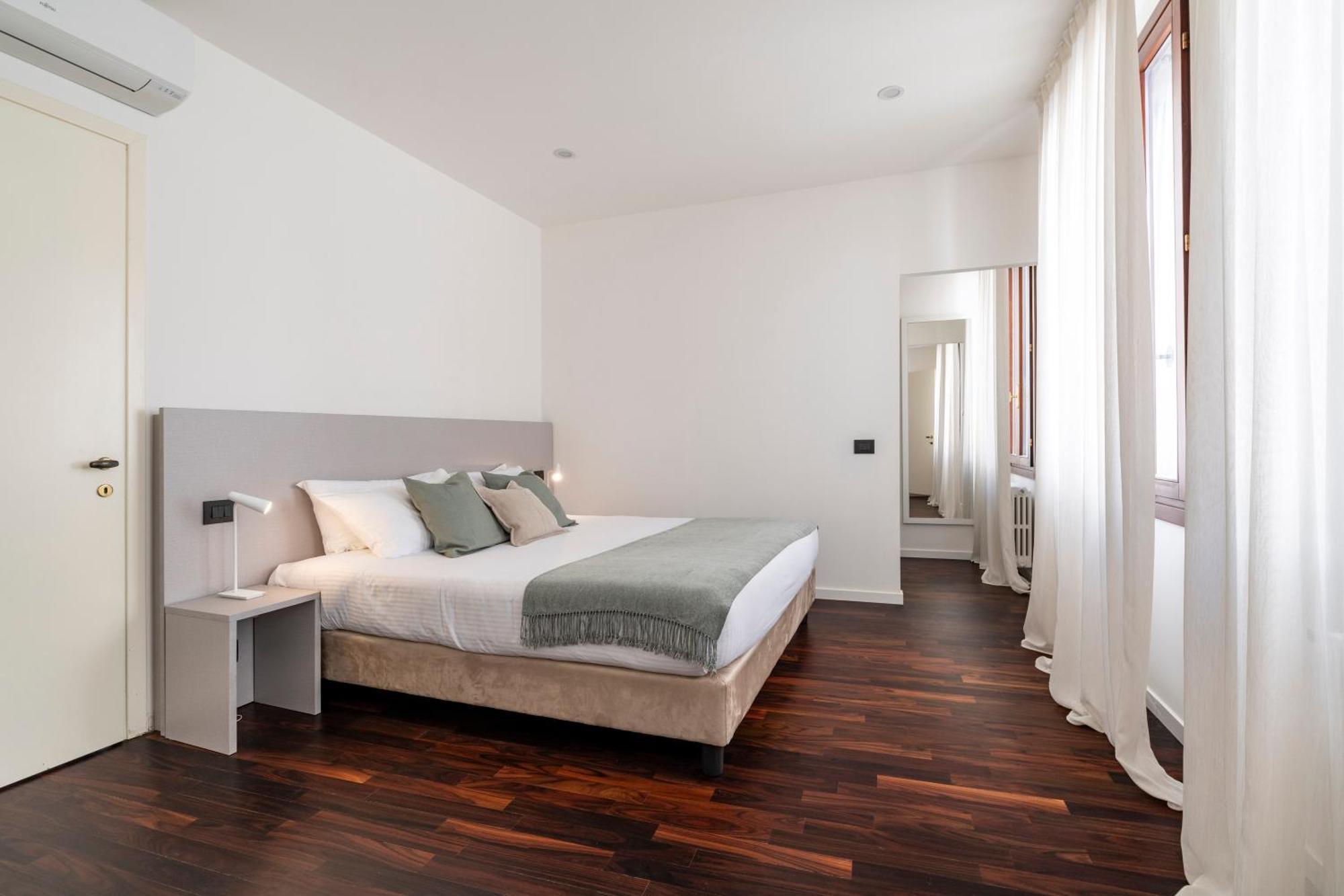 San Barnaba Palace R&r Appartamento