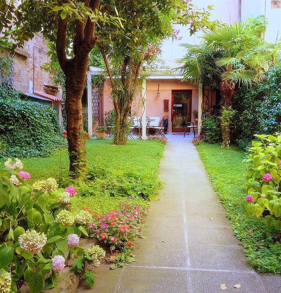 3749 Pontechiodo Bed & Breakfast 3*