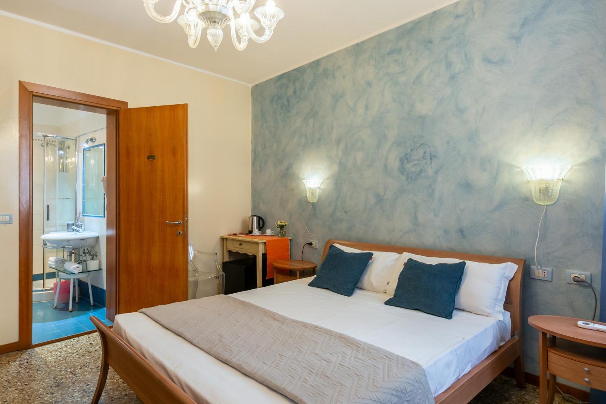 Guest house Taverna San Lio 3*