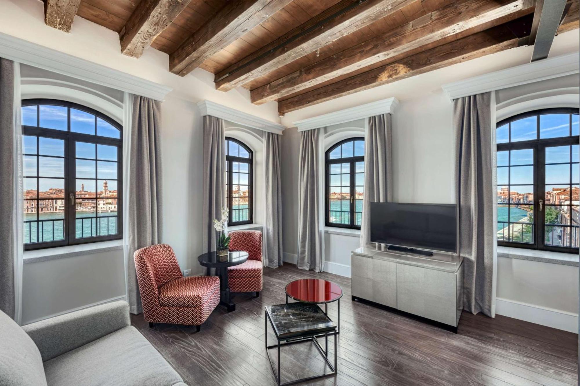 Hilton Molino Stucky 5*