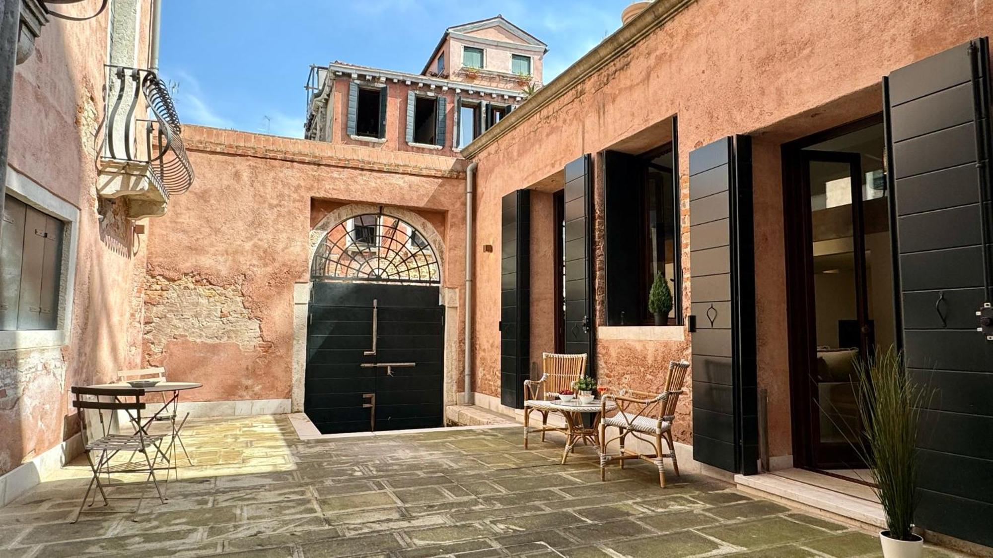 Apartment Vendramin Canal View