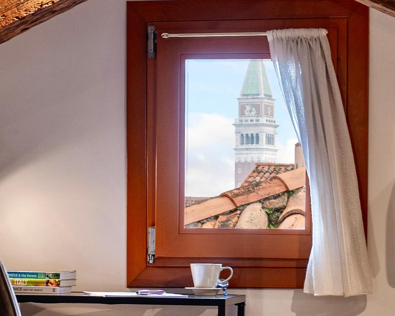 Glass House - Loft 2 Minutes To Rialto Bridge & View Venice