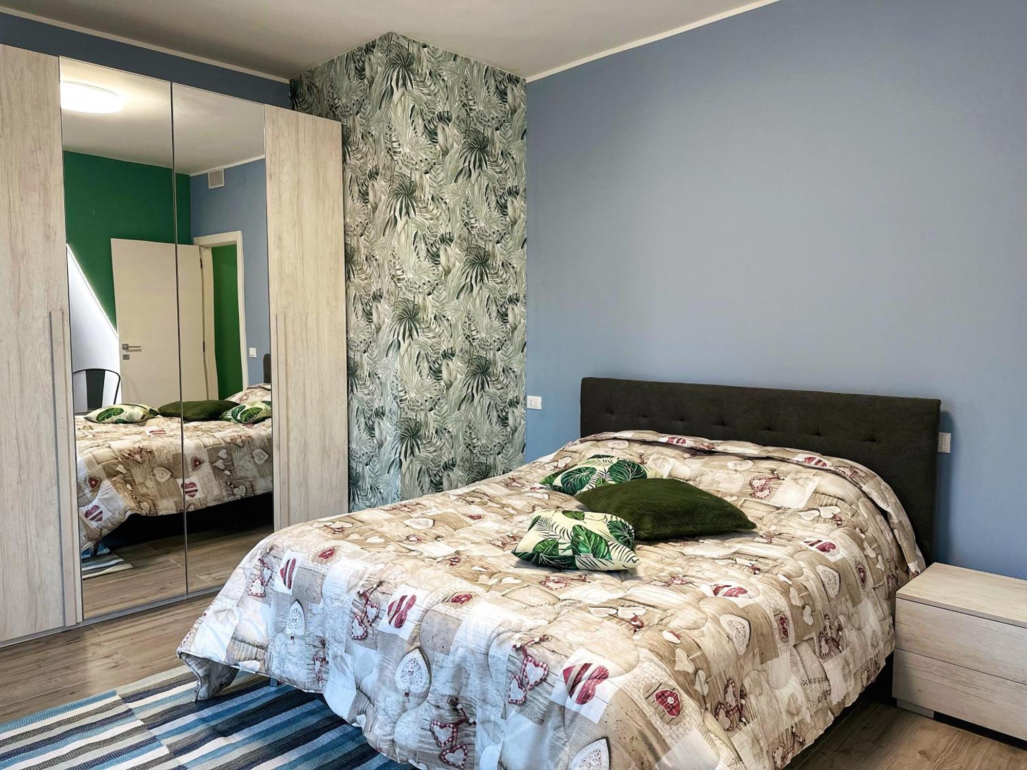 Parisi - Aleardi 2 Apartamento *
