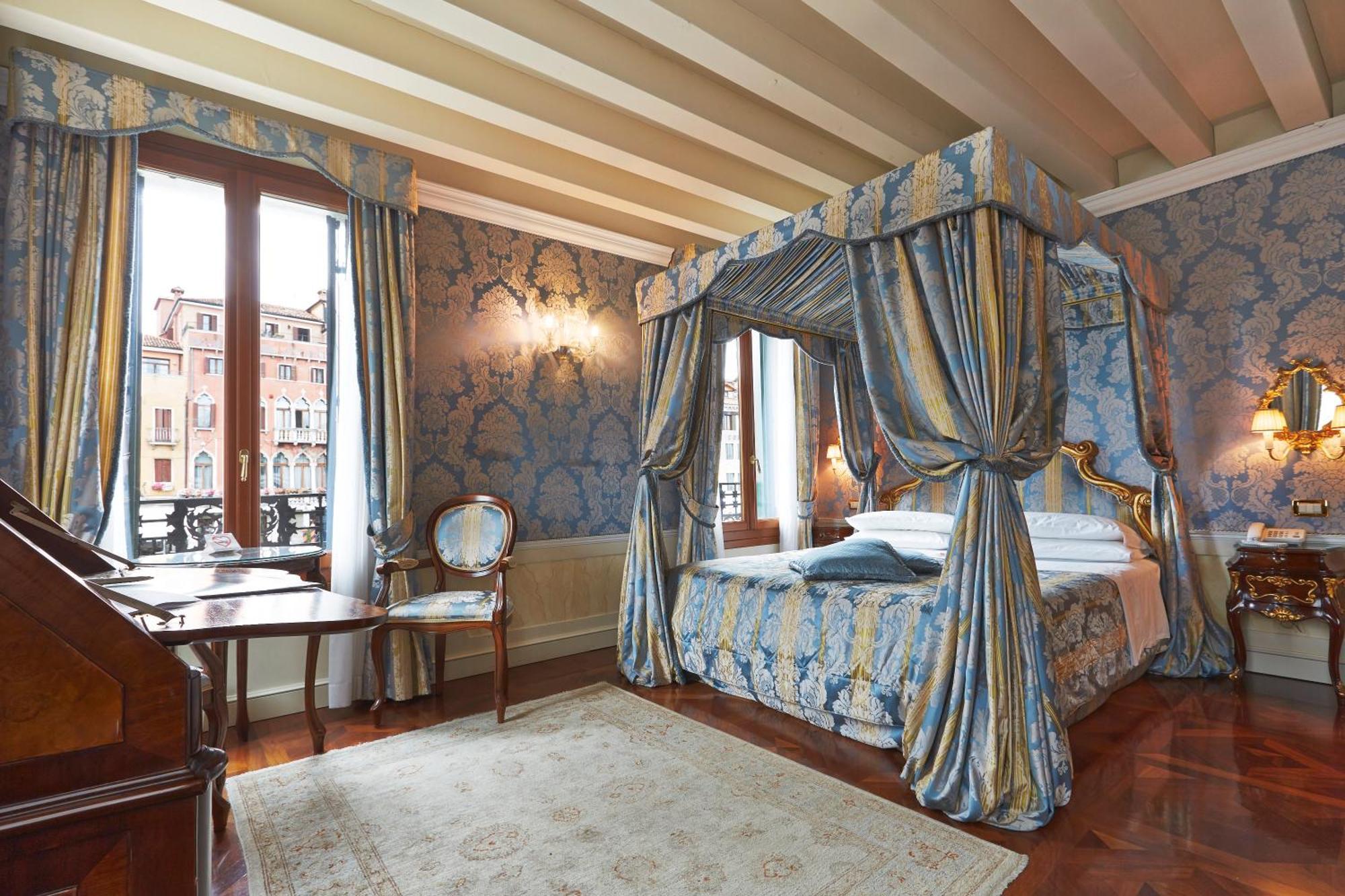 Hotel Canal Grande 4*