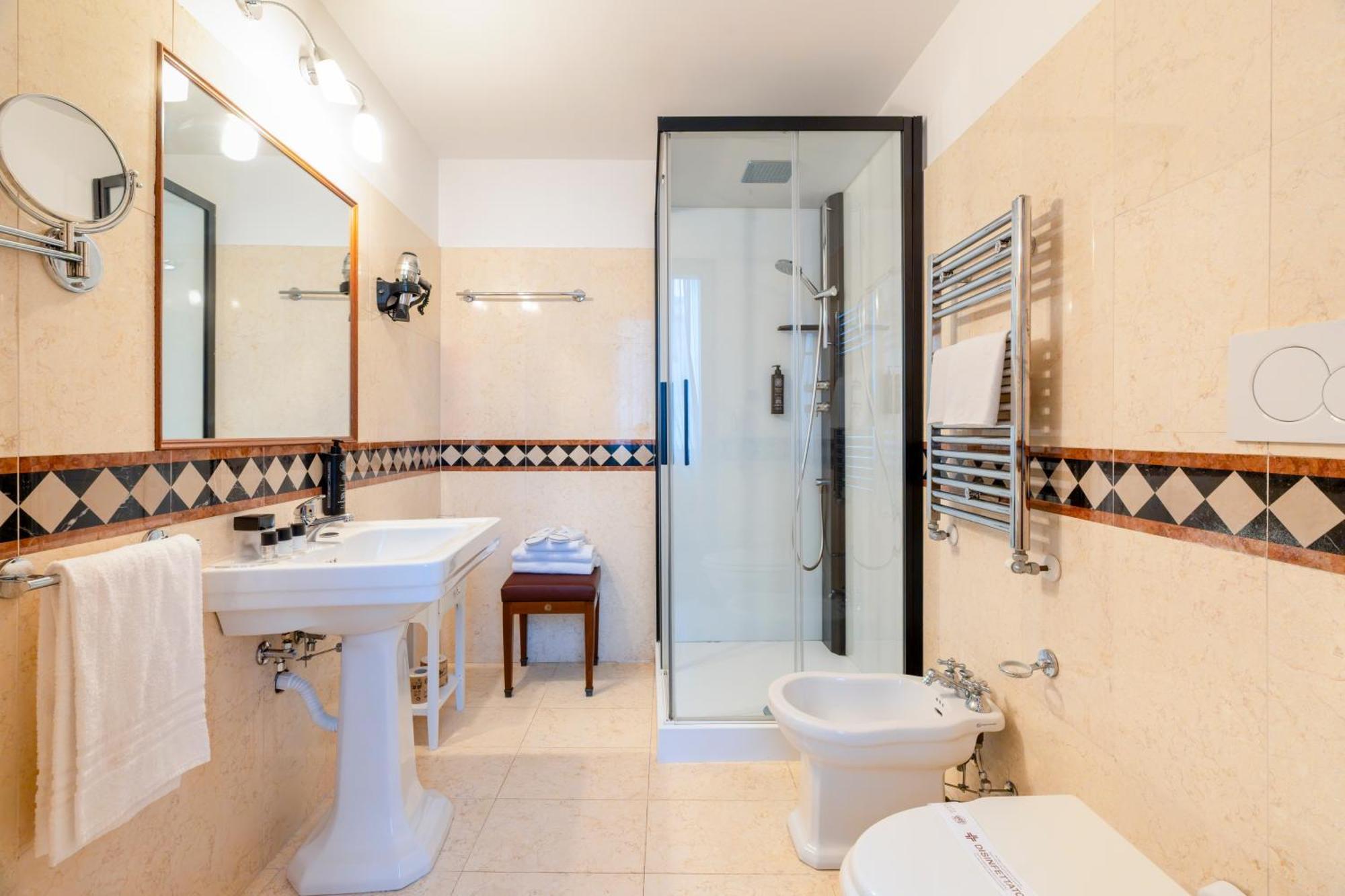 Al Ponte Dei Sospiri Hotel 4*