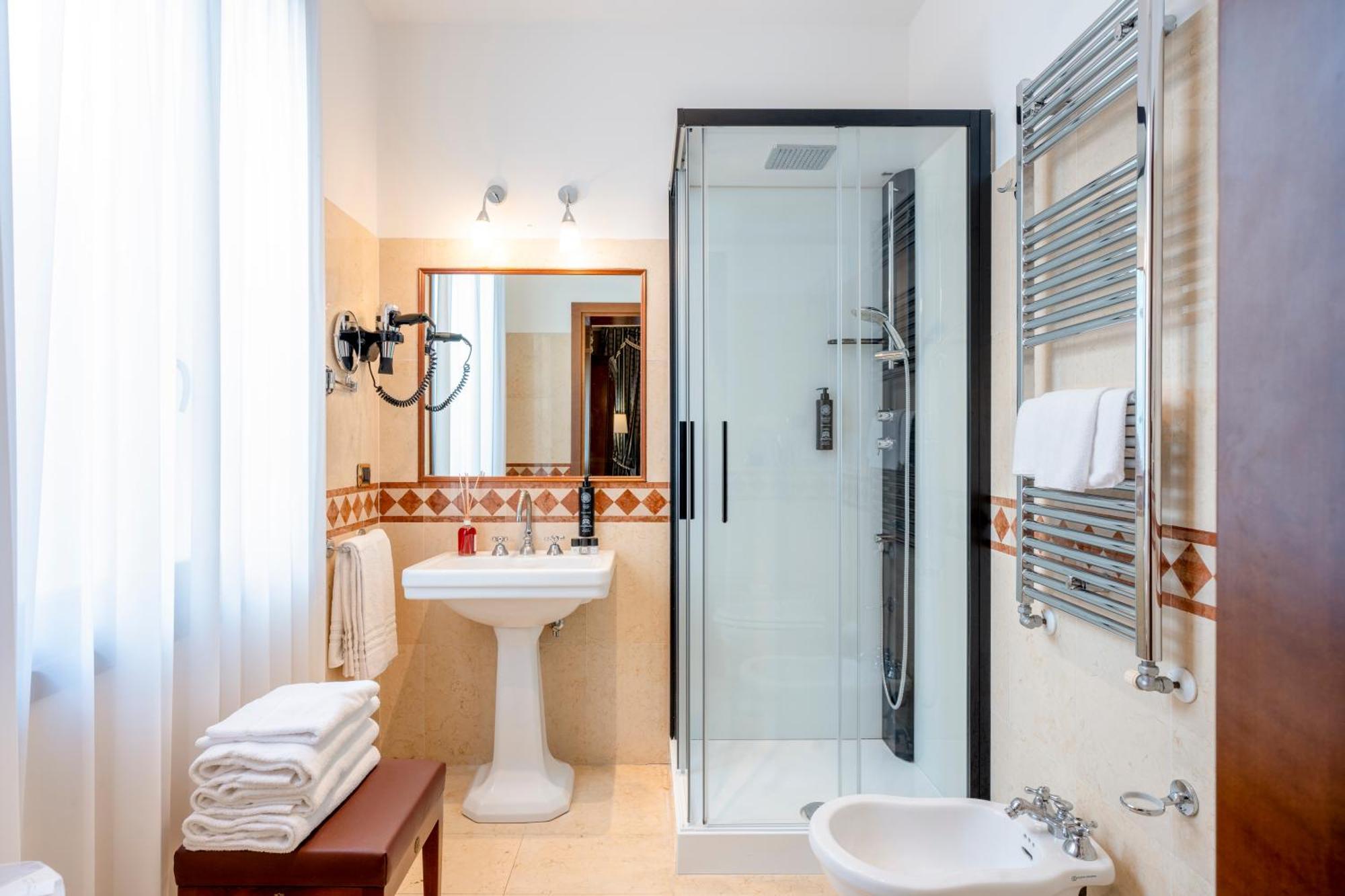 Hotel Al Ponte Dei Sospiri
