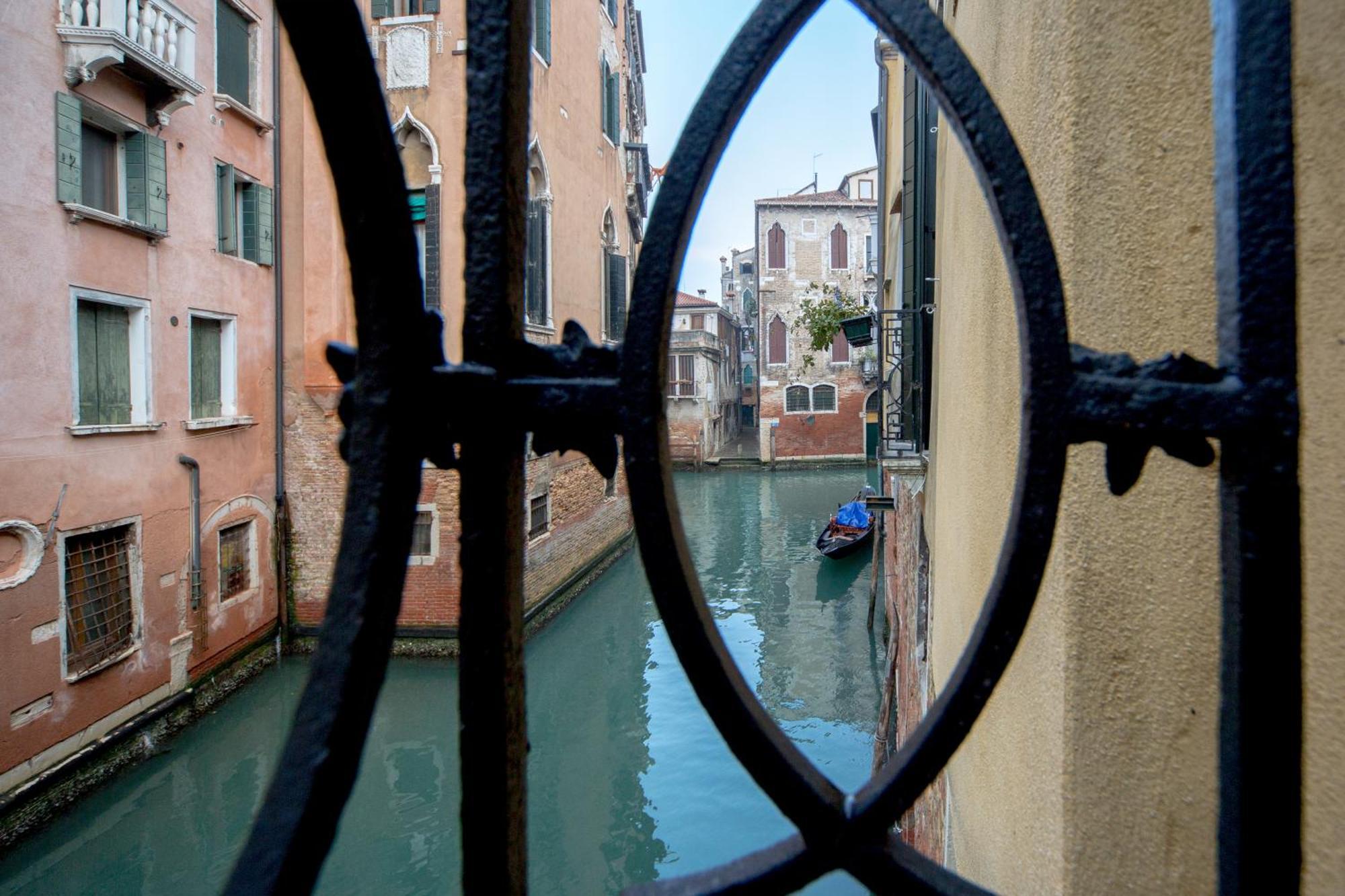 Apartment Ca Patron Loft - Canal View Venice