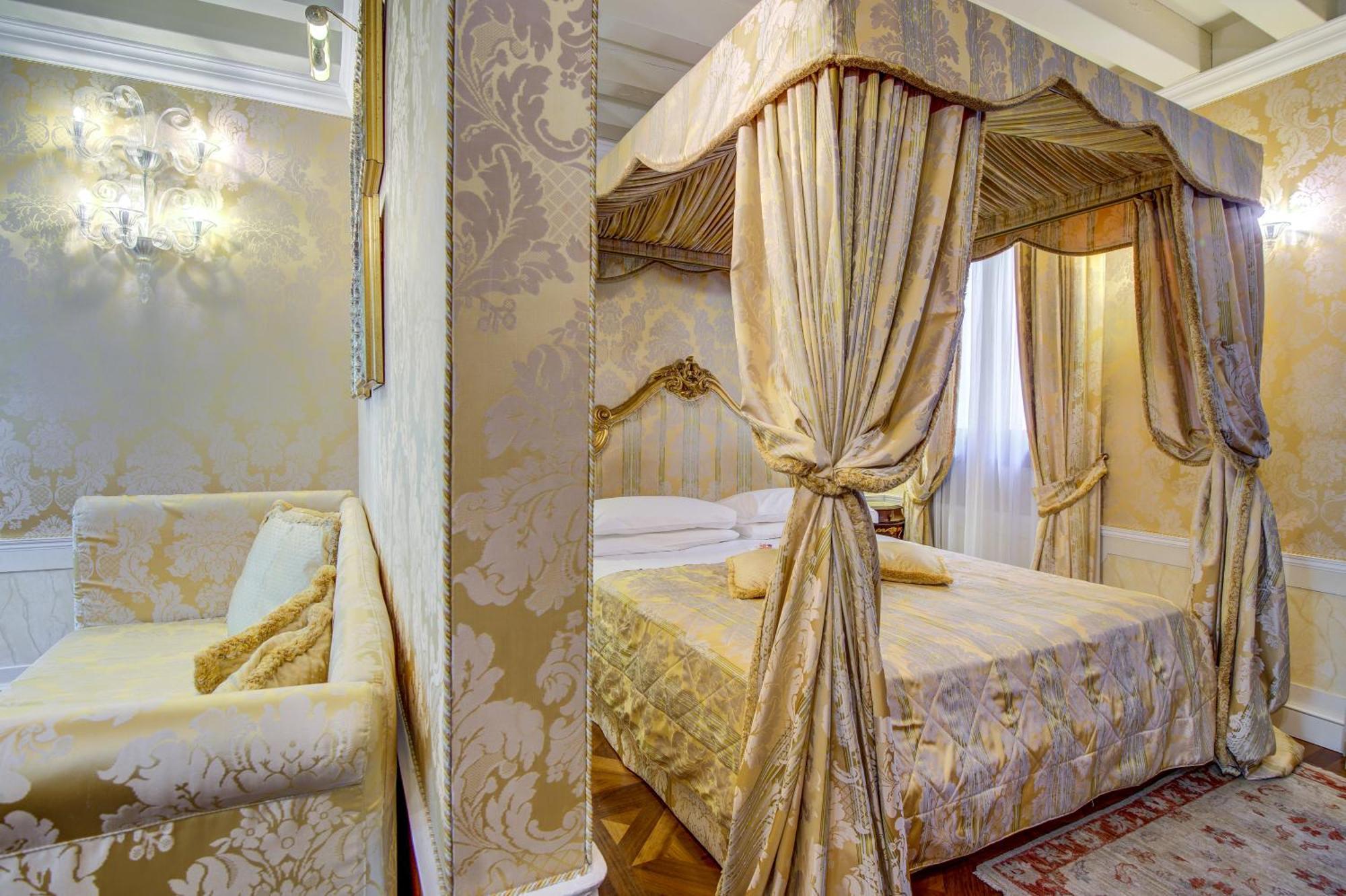 Canal Grande 4* Venice
