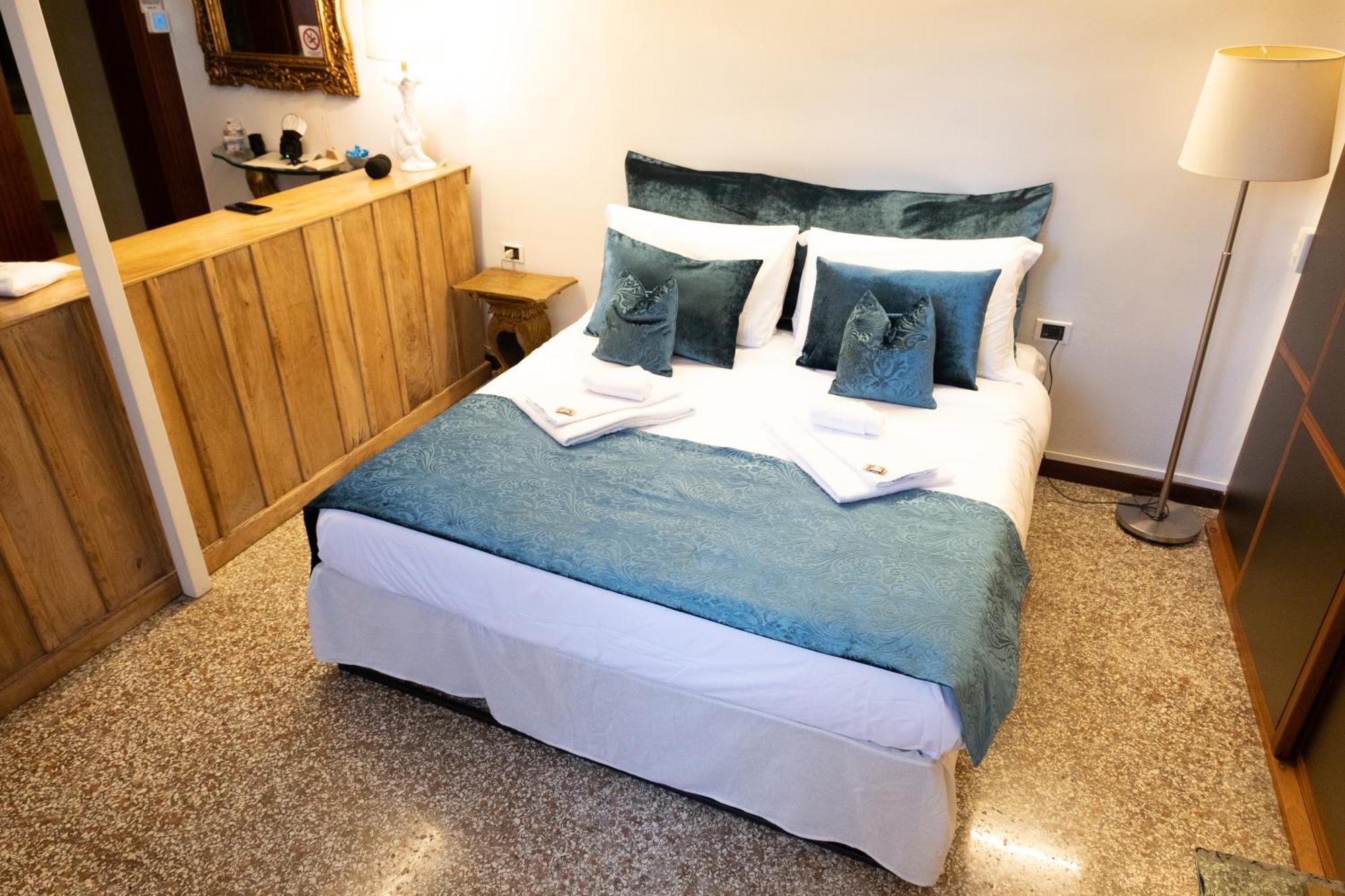 Casa Bruver Biennale Apartment Venice