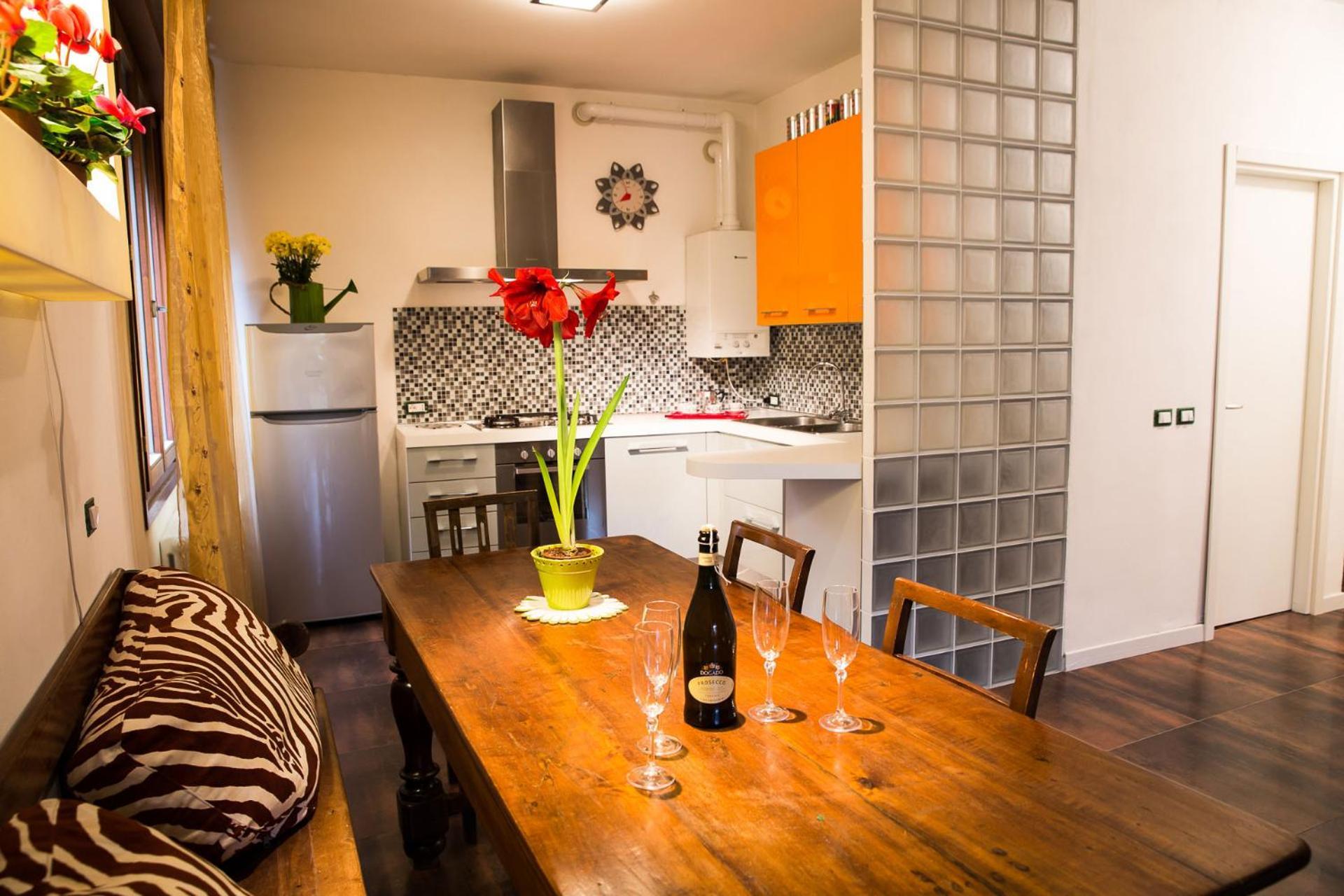 Enjoy Apartment *