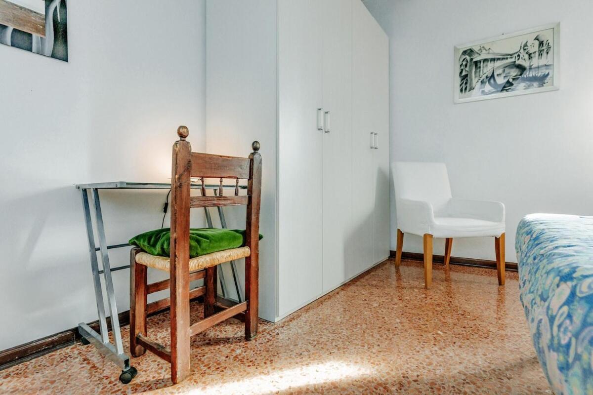 View In Venice! Charming With Private Roof Terrace * Venice
