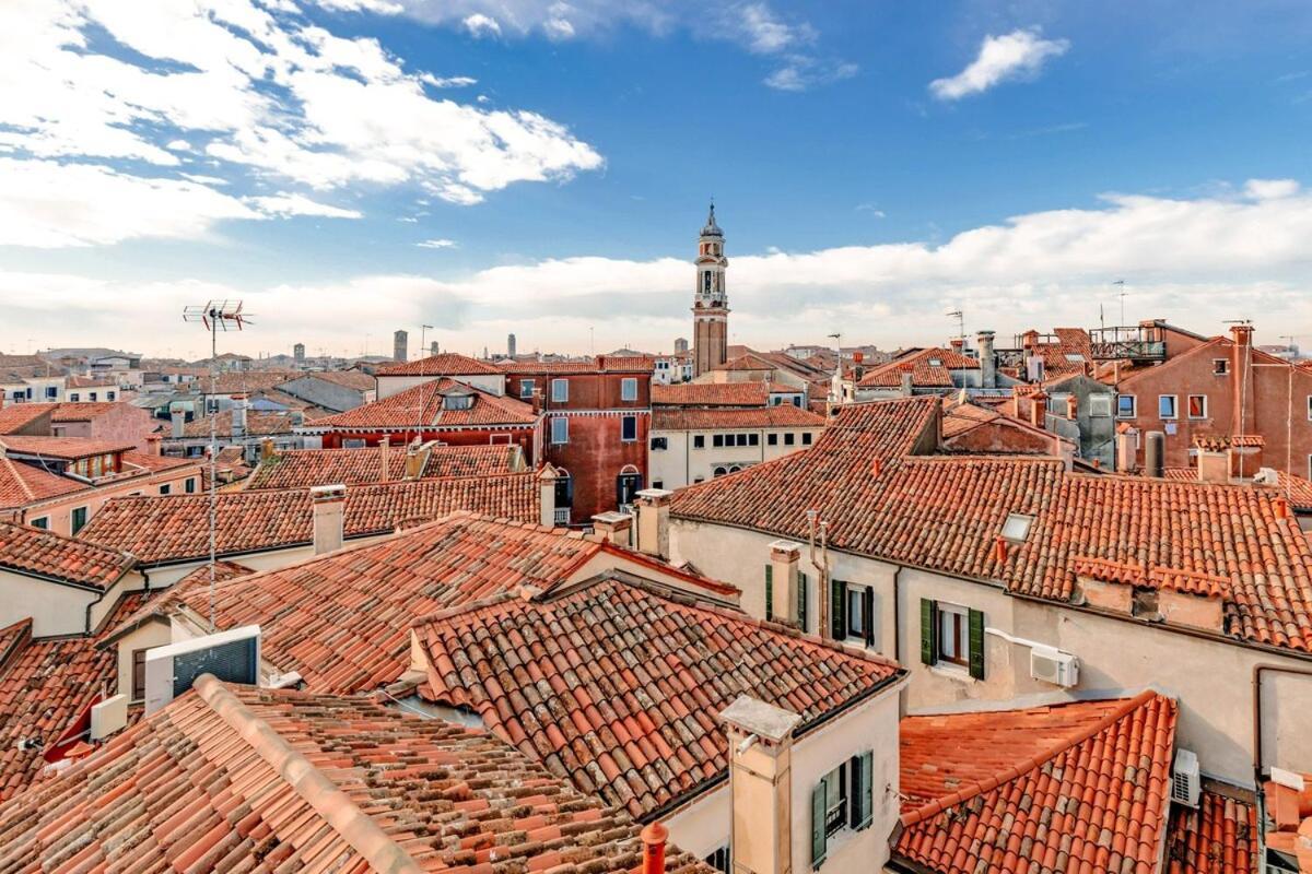 Apartment View In Venice! Charming With Private Roof Terrace
