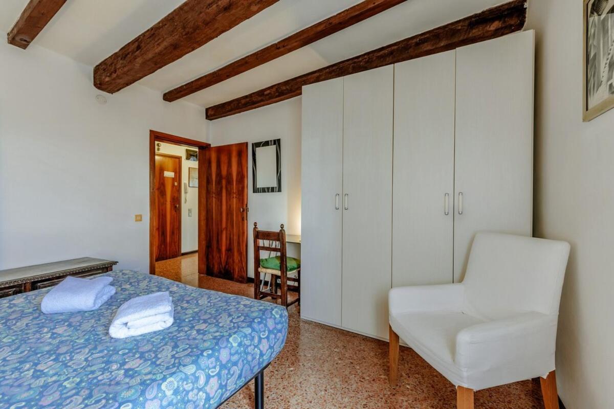 View In Venice! Charming With Private Roof Terrace Apartment *