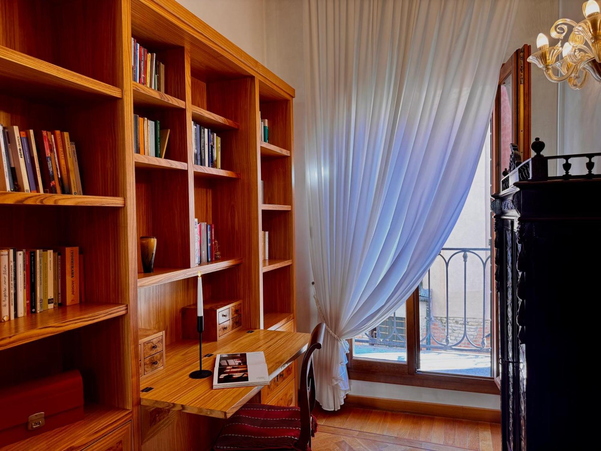 Nama Boutique Venice