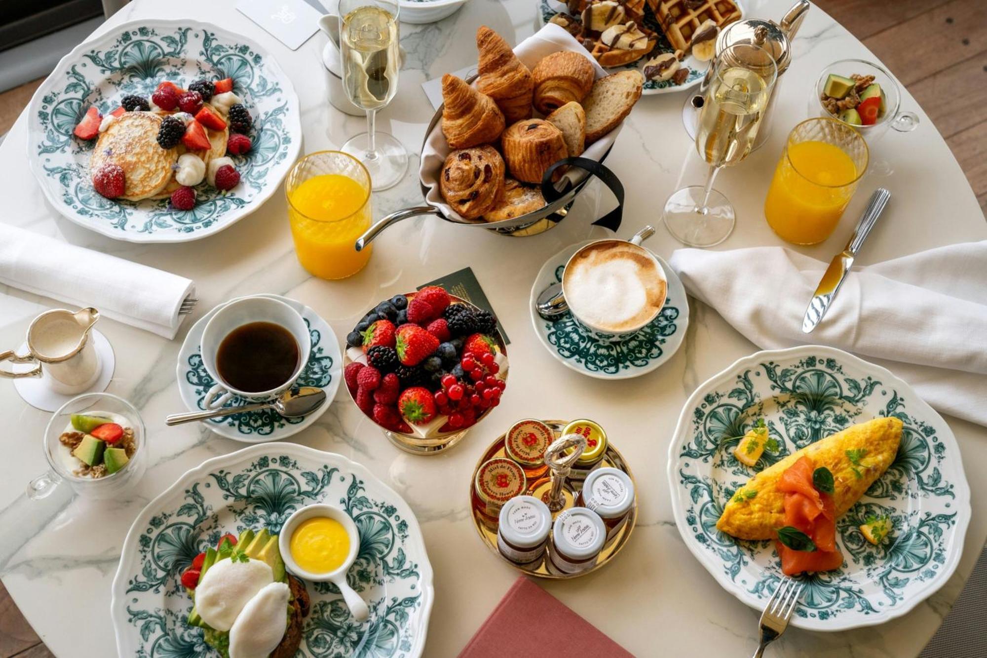 The St. Regis 5*