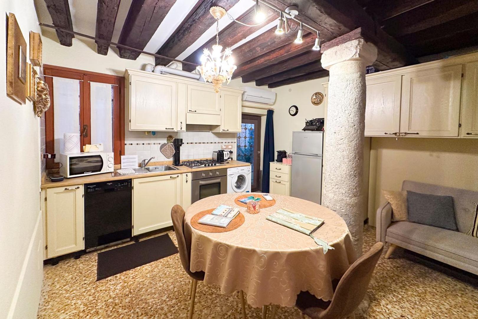 Historical Flat In Cannaregio, Venice
