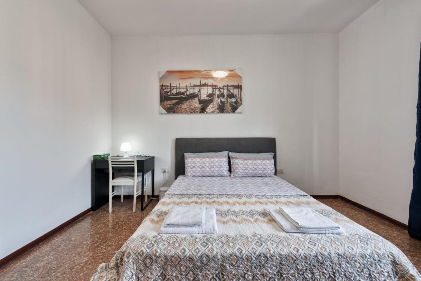 Casa de hóspedes Cozy In With Free Parking