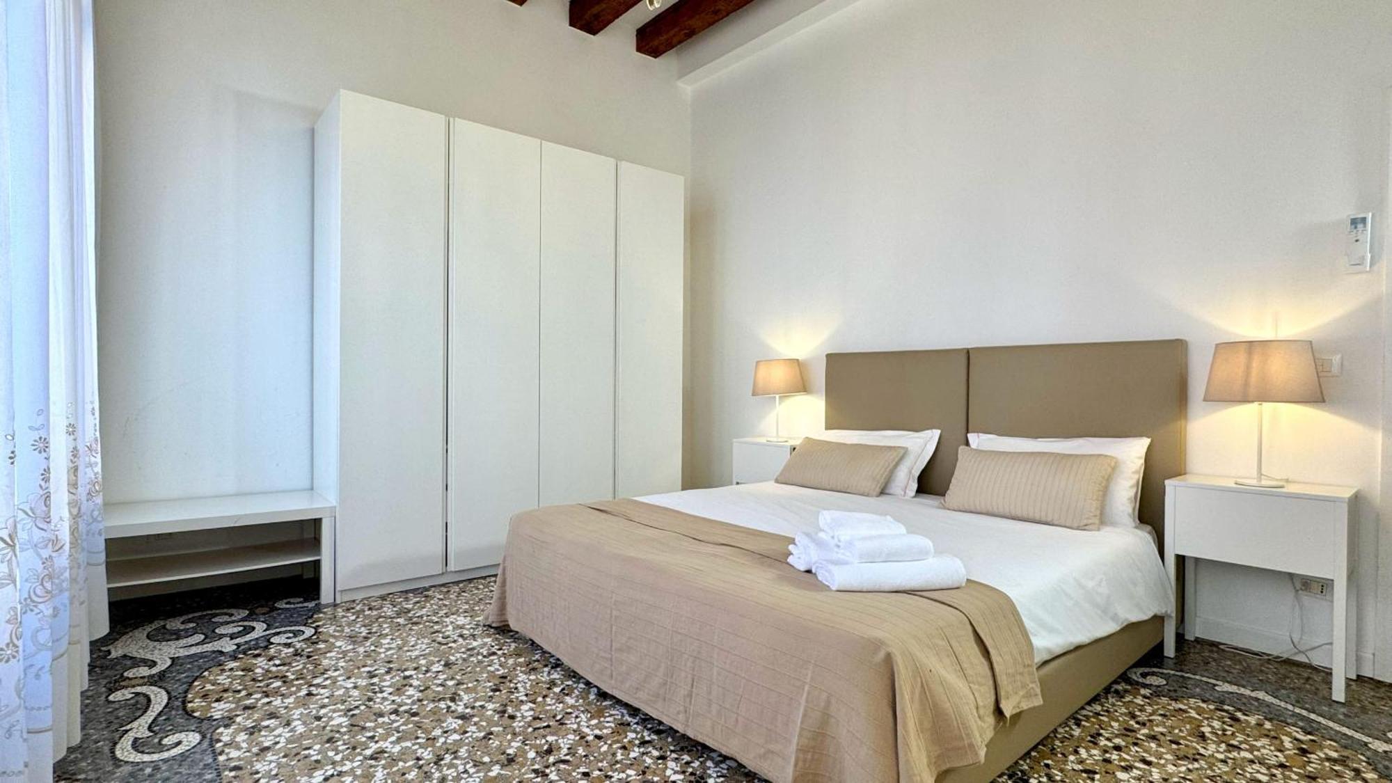 Apartment Surian