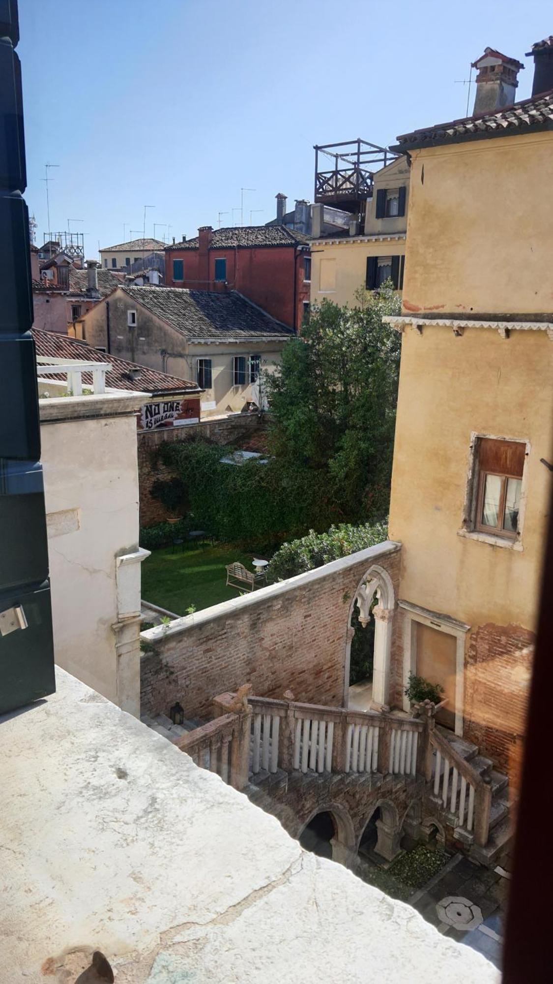Aparthotel Palazzo Contarini Della Porta Di Ferro Venice