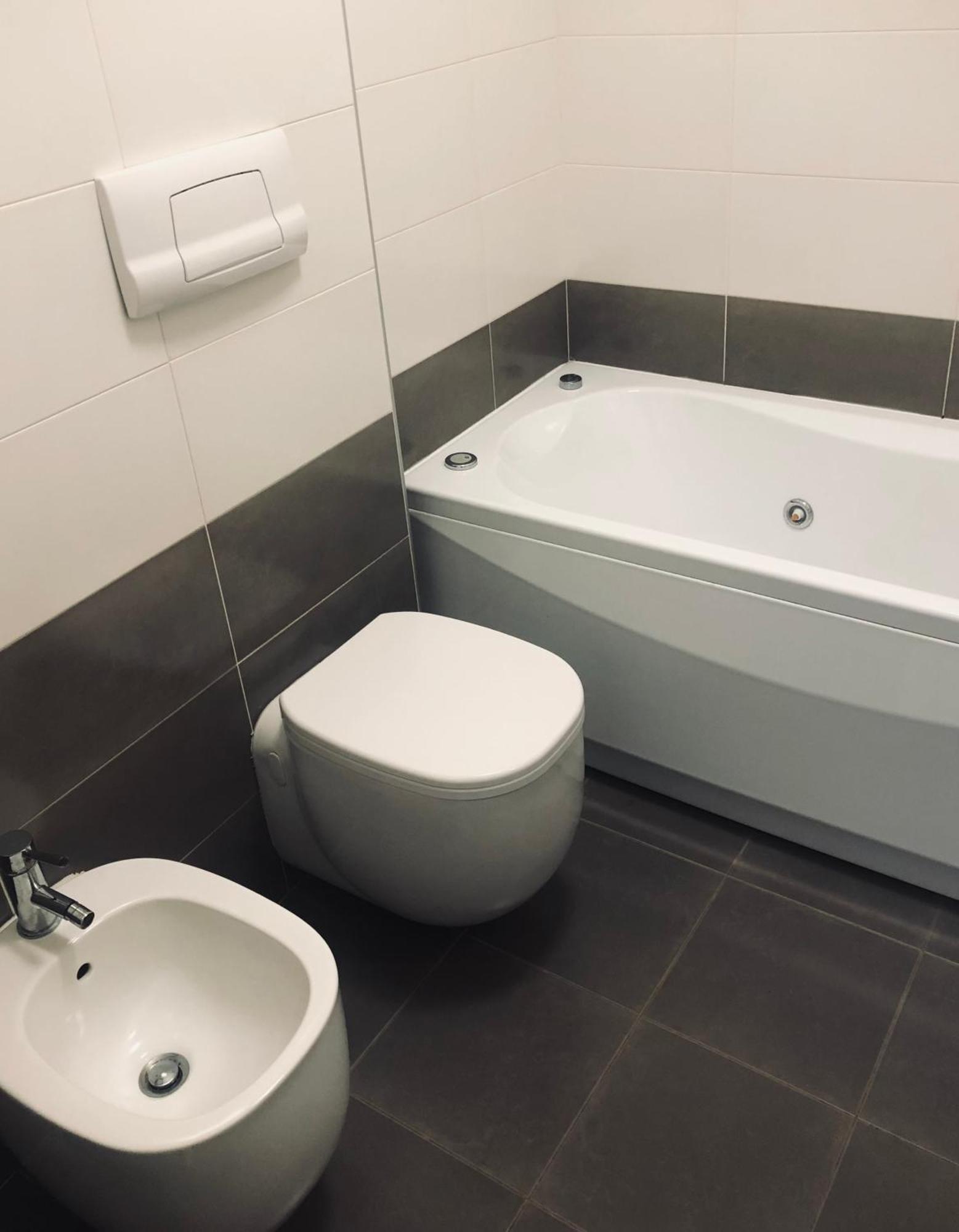 Stanza Privata Con Bagno Su Condiviso Homestay