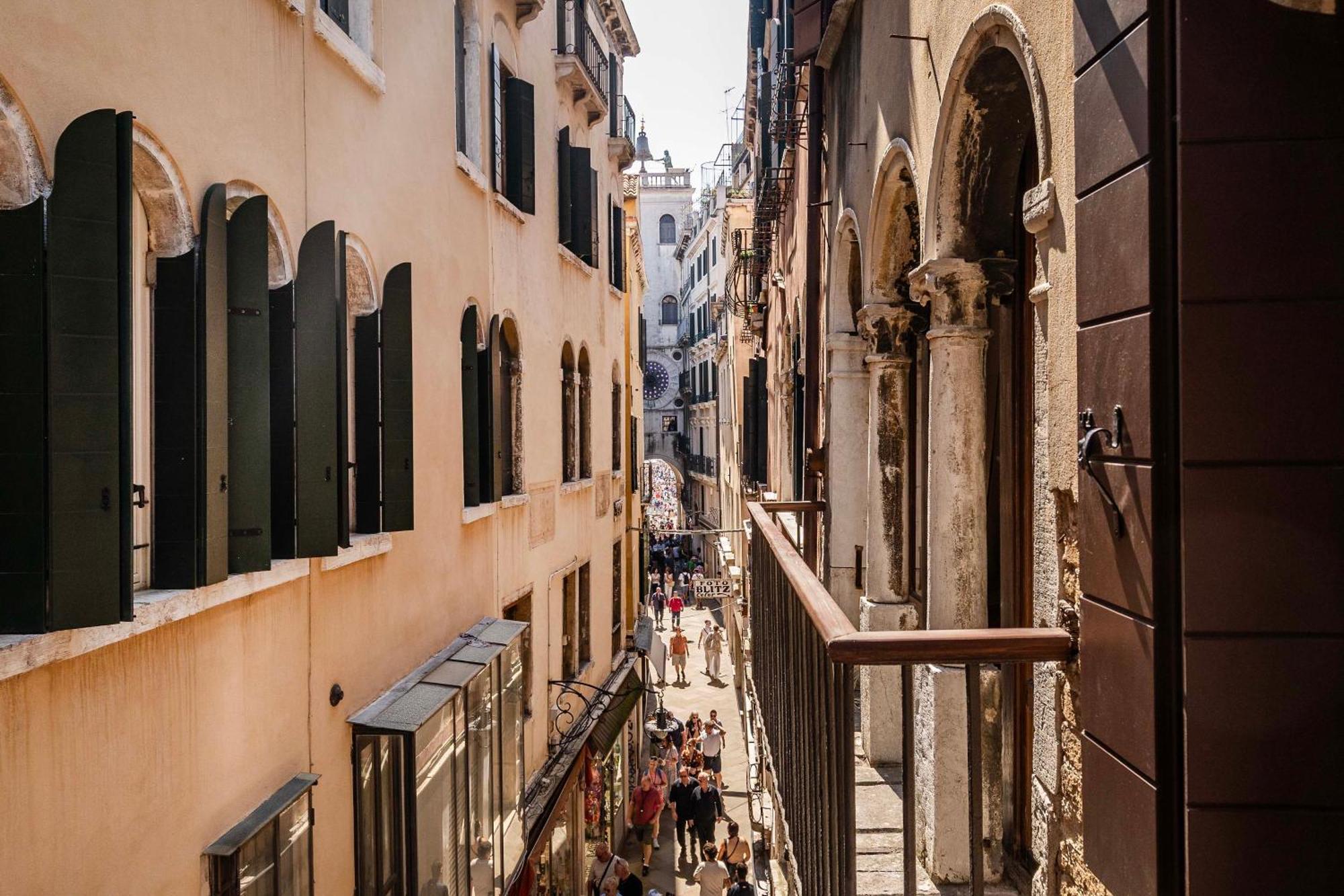 Torre Dell'orologio By Bricola Apartment
