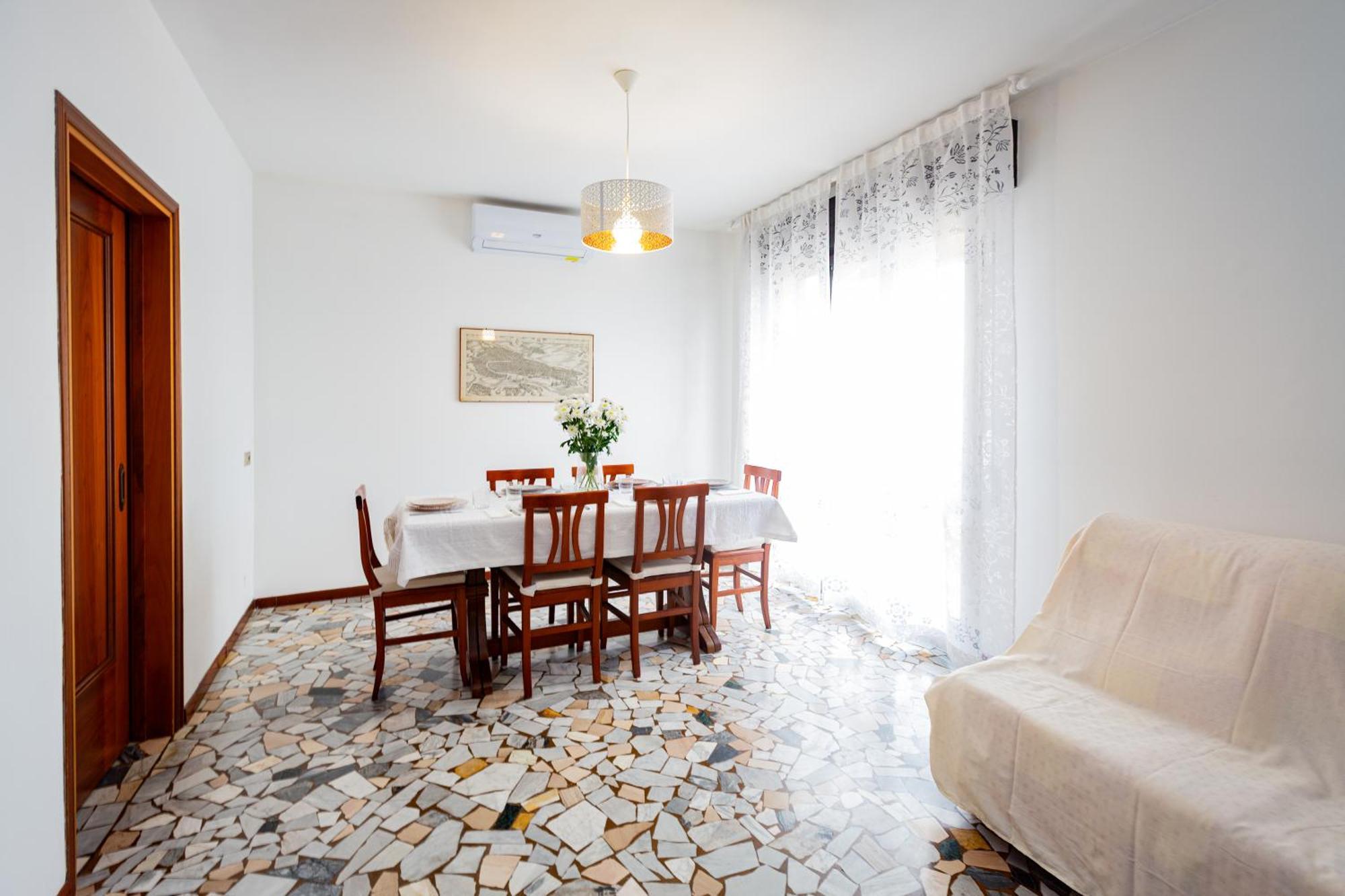 Apartment Liviana *