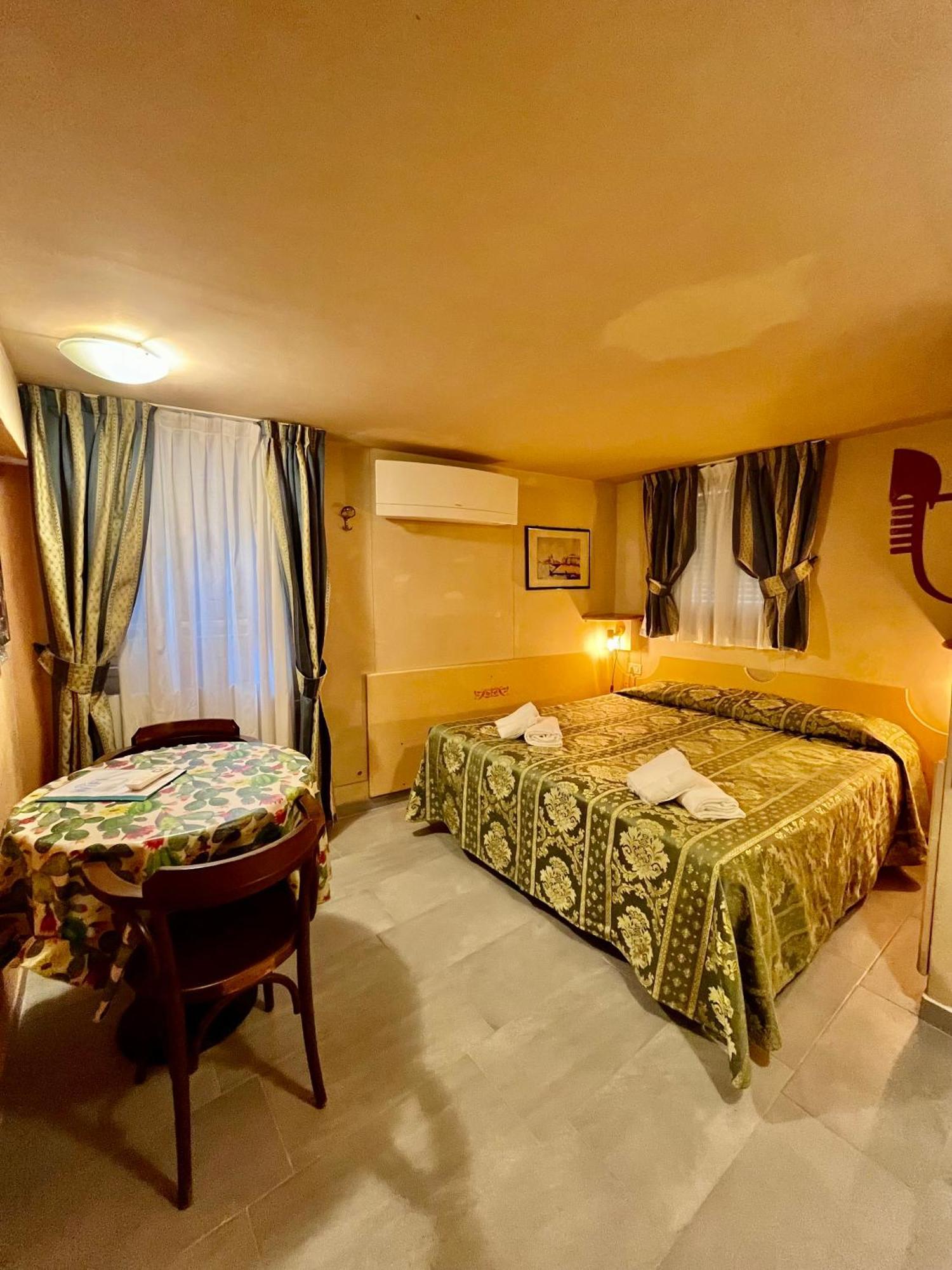 Guest house San Marcuola - Private In Venice