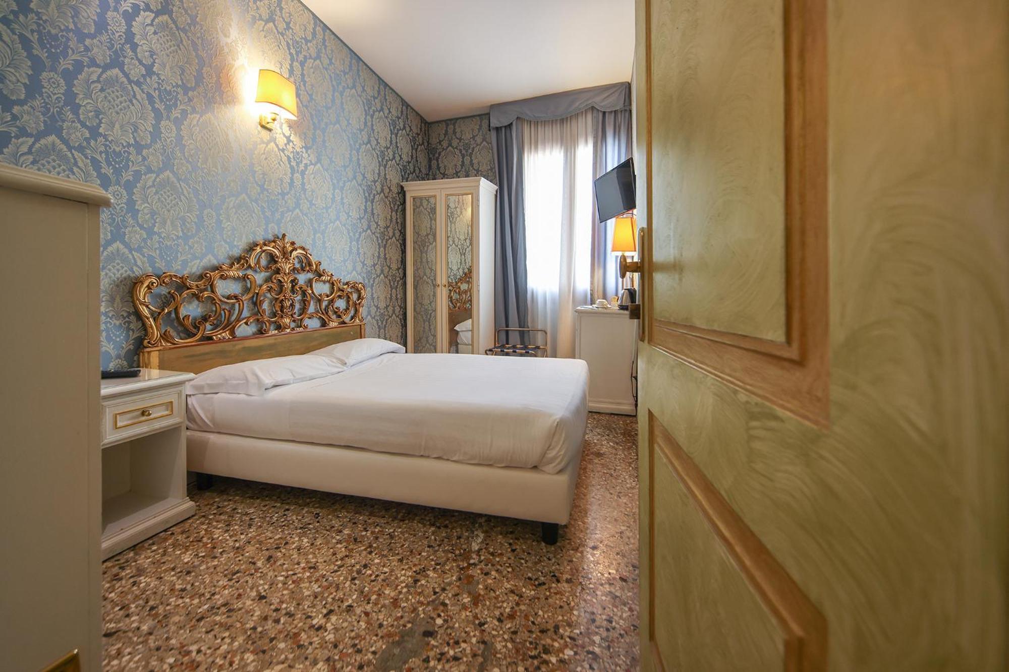 Antica Guest house 3*