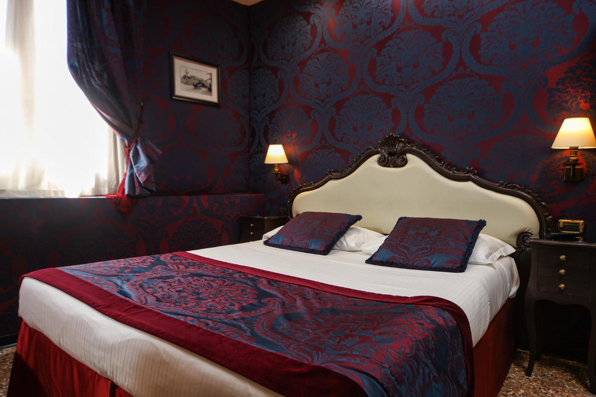 Guest house Antica 3*