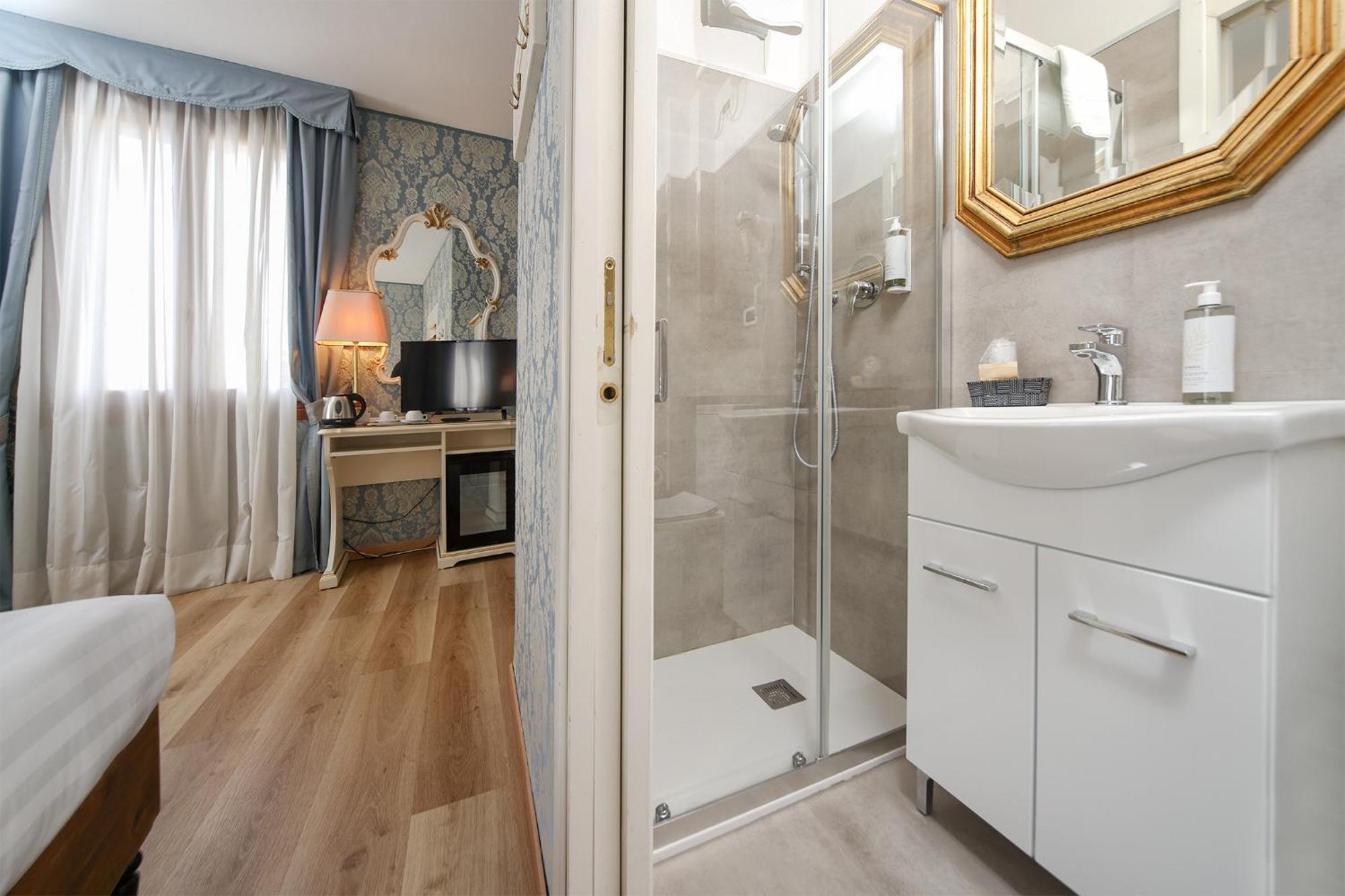 Guest house Antica 3*