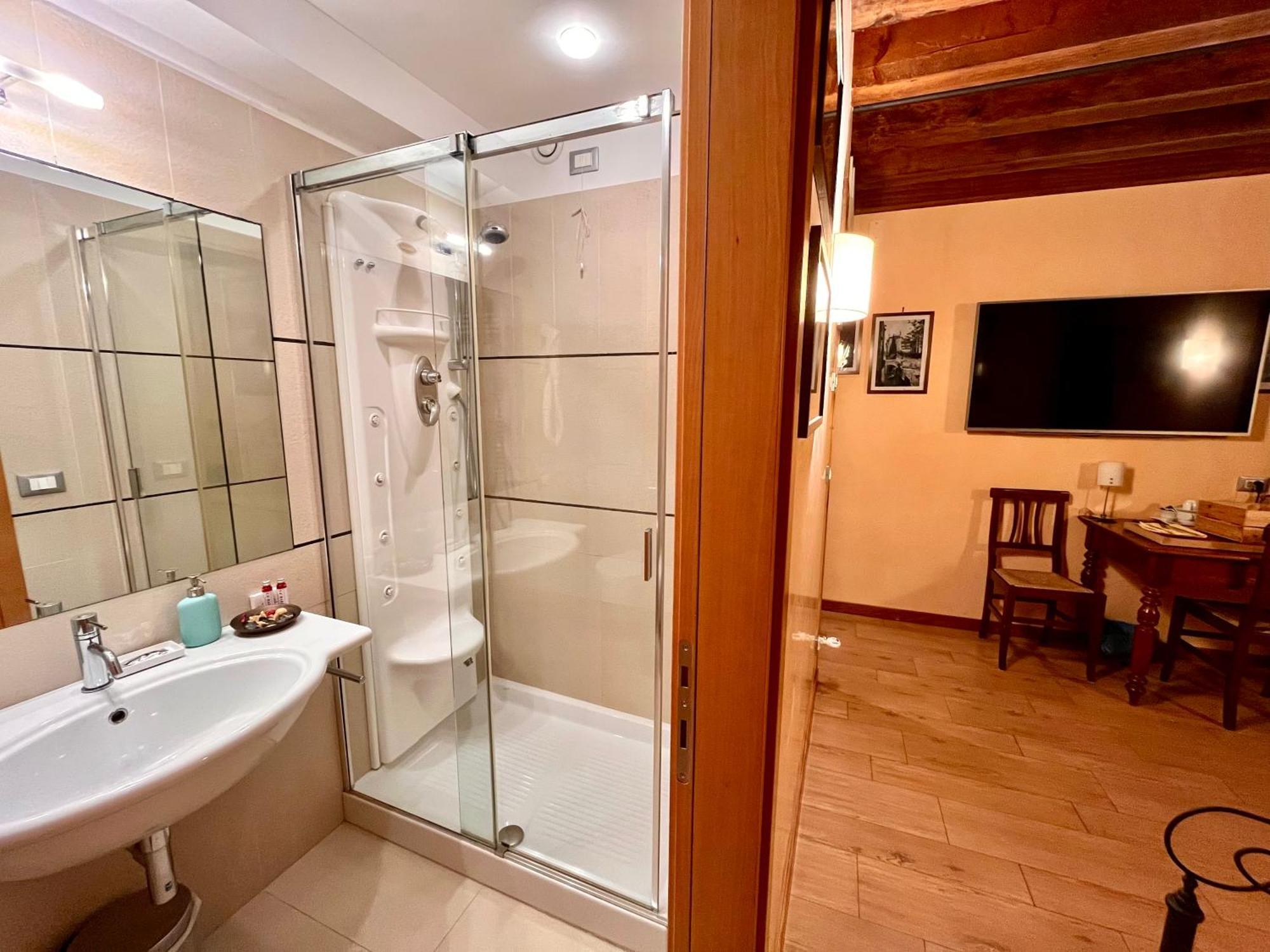 Acomodação com café da manhã  San Cassiano Jacuzzi Veneza