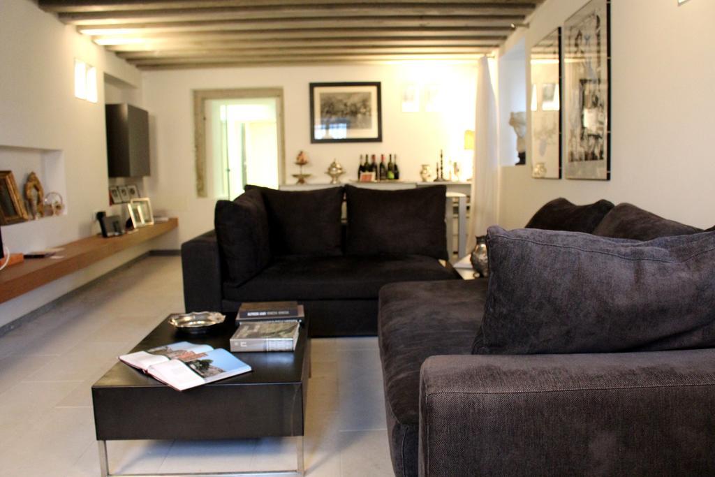Palazzo Smith Valmarana * Venice