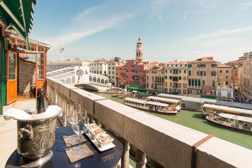 Rialto Terrace On The Grand Canal *