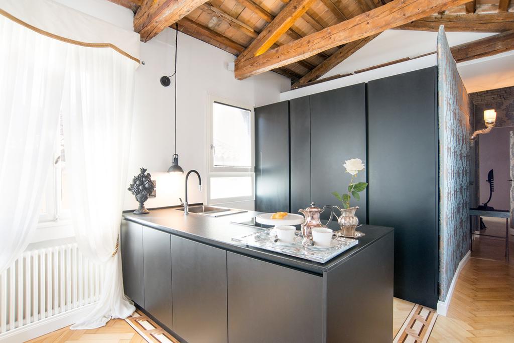 Rialto Terrace On The Grand Canal Apartment *
