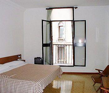 Caneva Hotel *