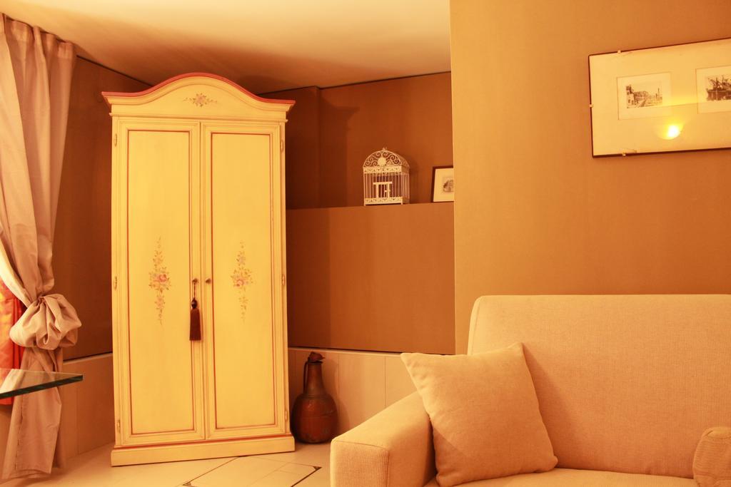 The Charm Apartment *
