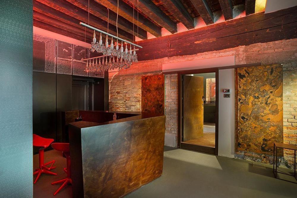 Charming House Iqs *