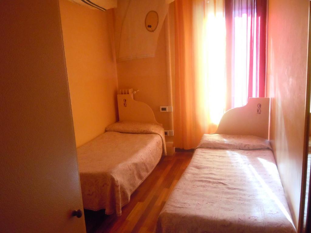 Cadoro Guest house 2*